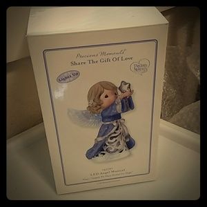 Light up musical angel